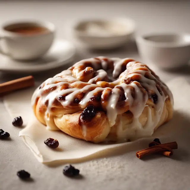 Foto de Cinnamon Roll with Raisins